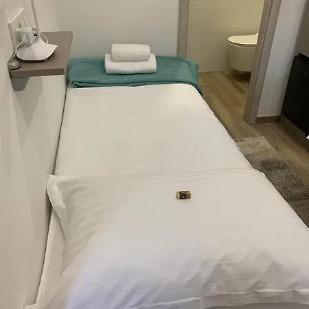 Rirooms Kapsül Otel *