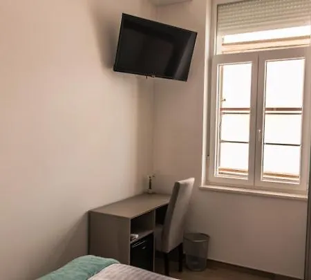 Rirooms Capsule hotel