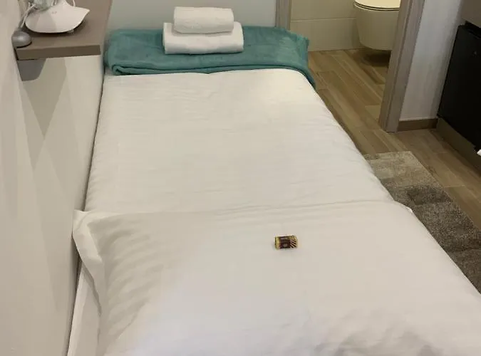 Rirooms Capsule hotel *