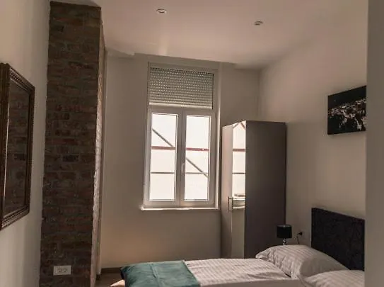 Capsule hotel Rirooms *